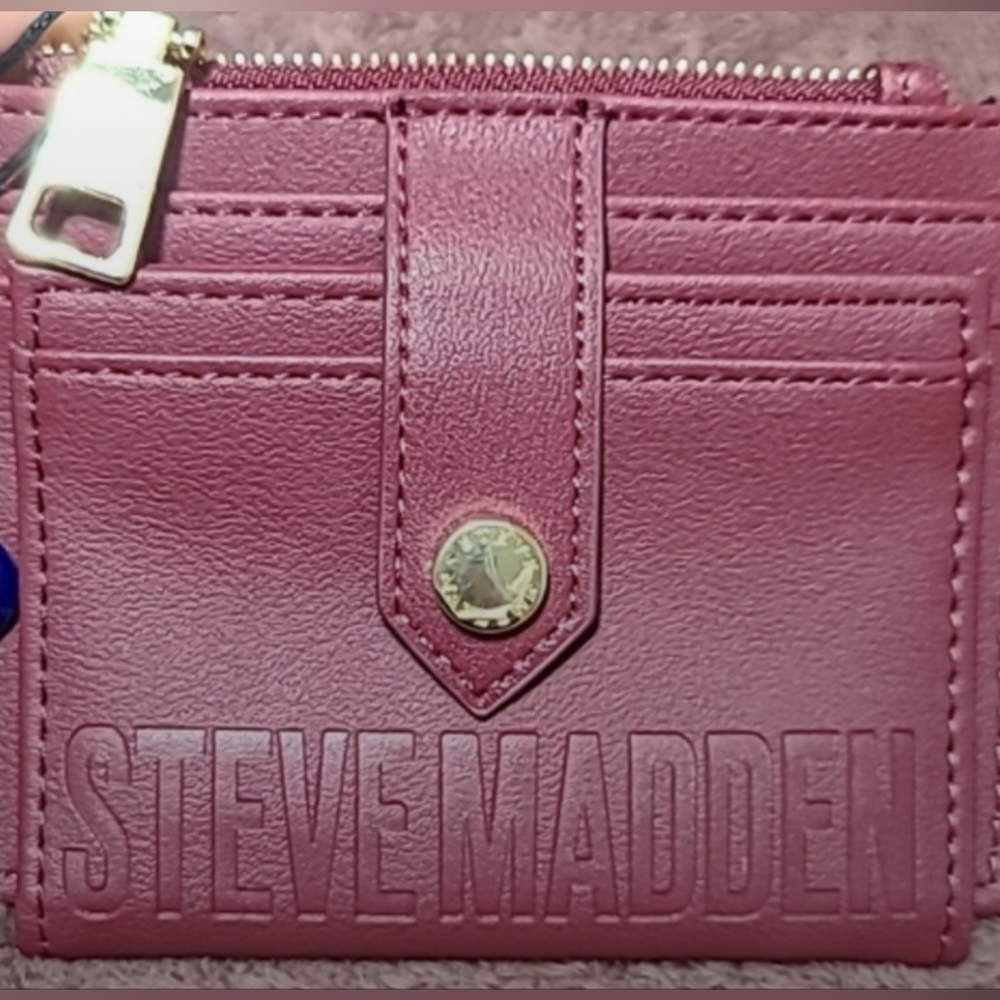 Steve Madden wallet and card holder, Color wine, New with tags